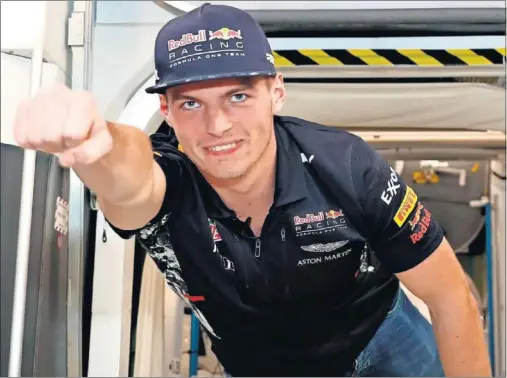  ??  ?? SEGUIRÁ. Max Verstappen renovó con Red Bull y continuará hasta el año 2020 vinculado a la escudería de la bebida energética.