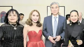  ??  ?? Marivel Carandang, Agnes Huibonhua, US Ambassador Sung Kim and Mia Borromeo