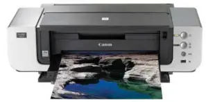  ??  ?? Canon Pixma Pro9000 Mark II printer