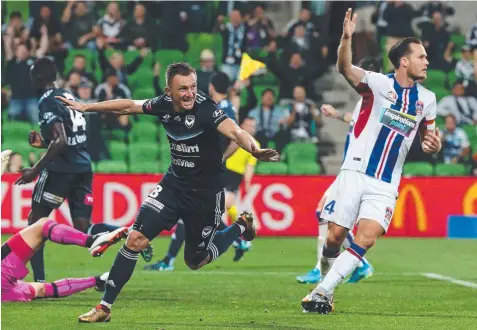  ?? Picture: GEORGE SALPIGTIDI­S ?? CLINCHER: Besart Berisha scores a goal, but was later called for off-side at AAMI Park last night.