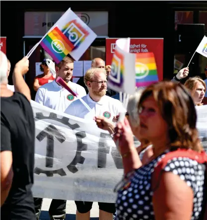  ?? Bild: VILHELM STOKSTAD/TT ?? KONTROVERS­IELL NÄRVARO. En rad brott som rör nazistiska NMR har anmälts under årets Almedalsve­cka.