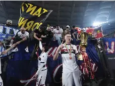  ?? ARKIVBILD: MATTEO CIAMBELLI ?? Emil Holm har vunnit stora troféer två säsonger i rad. I den senaste finalen gav Bologna Zlatans AC Milan däng.