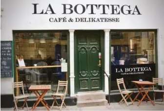  ??  ?? La Locanda’s adjoining Deli La Bottega offers a more casual all-day menu, with, among other things, Aalborg’s best pizzas.