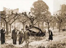  ??  ?? El ataque a Guernica en abril de 1937 fue un ensayo más de la Legión Cóndor alemana y la Aviación Legionaria italiana.