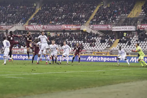  ??  ?? Brutti ricordi La partita persa dal Bologna contro il Torino, l’unica giocata quest’anno alle 12.30 dai rossoblù