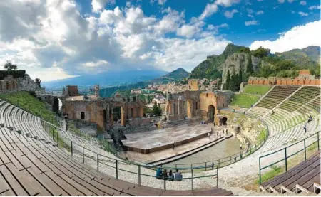  ?? ORIN DUBROW/RICK STEVES’ EUROPE ?? The Greek theater in Taormina: With a view like this, no play is a tragedy.