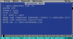  ??  ?? Der Autostart am Computer existierte schon lange vor Windows. Allerdings musste man unter MS-DOS die Dateien autoexec.bat und config.sys noch von Hand konfigurie­ren.