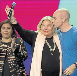  ??  ?? Complicado. Horacio Rodríguez Larreta y Lilita Carrió.