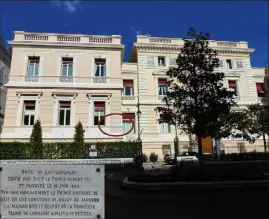  ?? (DR) ?? Le Ministère d’État et la plaque Le Désert (entourée en rouge).