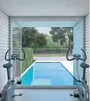  ??  ?? Zona fitness y de relax Cada zona comunitari­a dispone de piscina y zona fitness