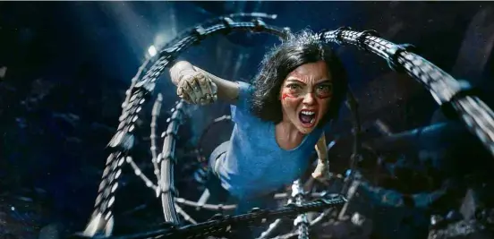  ?? Fotos Divulgação ?? Alita na versão do novo filme de Robert Rodriguez (esq.) e no mangá (dir.)