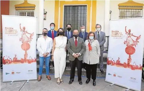  ?? ABC ?? «Sevilla te espera vestida de flamenca» es el lema de la campaña presentada ayer