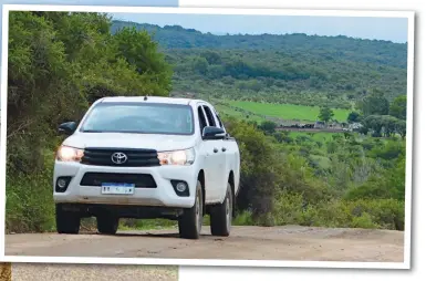  ??  ?? A pesar de buscar caminos desolados, cada tanto nos encontrába­mos con vehículos locales. Muchos de ellos eran versiones anteriores del modelo, lo que muestra -además de su adaptación a este tipo de lugares-, la gran cantidad de Hilux que se han vendido y que circulan por todo el país.