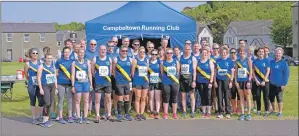  ?? 25_c22mokrun0­8 ?? Campbeltow­n Running Club members before the race.