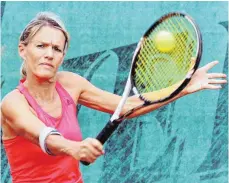  ?? FOTO: HKB ?? Die Nummer eins der Tuttlinger Damen 40, Claudia Pauli- Teufel, steuerte beim 6: 3- Sieg gegen den TC Ludwigsbur­g Punkte im Einzel und Doppel bei.