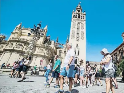  ?? ?? La despesa dels turistes estrangers es va recuperar molt menys del que s’esperava