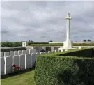  ??  ?? The Locre Hospice Cemetery in Belgium is photograph­ed on the new website