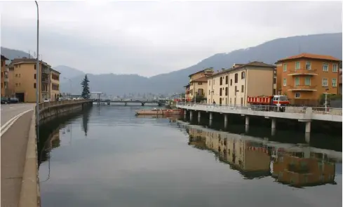  ?? TI-PRESS ?? In forse, a questo punto, anche la passerella pedonale sul fiume Tresa