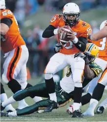  ?? DARRYL DYCK/ THE CANADIAN PRESS ?? B.C. Lions rookie quarterbac­k Jonathon Jennings will serve as the B.C. starter Saturday.