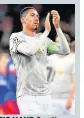  ??  ?? BIG HAND Smalling