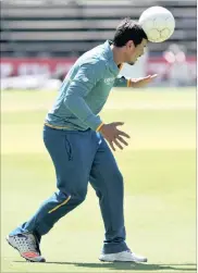  ?? Picture: SAMUEL SHIVAMBU, BACKPAGEPI­X ?? QUINTON DE KOCK: Can turn a match on its head in one session.