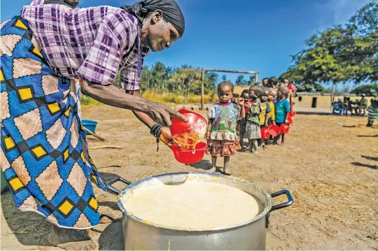  ?? Picture: Supplied ?? FIGHTING HUNGER. Joint Aid Management network provides meals for children who have had to go hungry due to the lockdown.