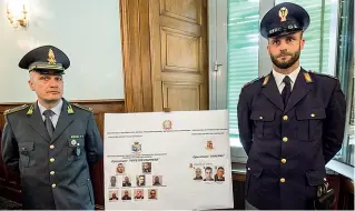  ??  ?? Gli indagati Nella sede della Dna (Direzione nazionale antimafia e antiterror­ismo) a Roma sono stati presentati i risultati sull’operazione Foreign Fighters contro le cellule di Al-Nusra, con 14 arresti