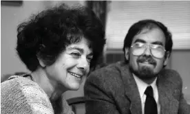  ?? Boston Globe/Getty Images ?? Frances Fox Piven with fellow sociologis­t Fred Block in Boston in 1987. Photograph: