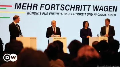  ?? ?? Лидеры СДПГ, "зеленых" и либералов объявили в Берлине о создании новой правительс­твенной коалиции