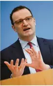  ?? Foto: Michael Kappeler/dpa ?? Jens Spahn (CDU) würde Geimpften gerne mehr Freiheiten einräumen.