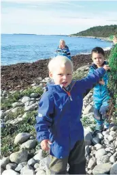  ??  ?? UTEDAG: Alle som finner tau i strandsone­n,