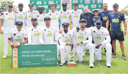  ?? Picture: Gallo Images ?? RIGHT ON THE MONEY. The Knights celebrate winning the Sunfoil Series after beating the Lions at the Wanderers on Saturday.