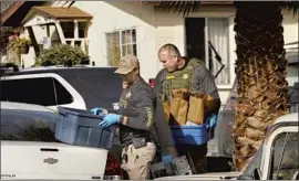  ?? Carolyn Cole Los Angeles Times ?? DEPUTIES leave the San Pedro home of Paul Flores in February. Detectives focused on Flores from the start as they looked into Kristin Smart’s disappeara­nce.