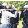  ?? FOTO: GAMBARINI/DPA ?? Die neue Ausstattun­g wiegt rund 2,2 Kilogramm weniger.