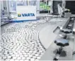  ?? FOTO: STICH ?? Zellproduk­tion von Varta: Weltmarktf­ührer aus Ellwangen.