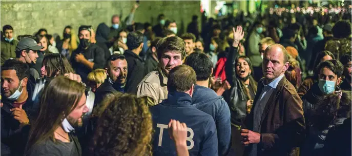  ?? EP ?? La concentrac­ión en el paseo del Born de Barcelona junto a la iglesia de Santa Maria del Mar que reunió hasta 500 personas