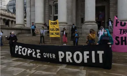  ??  ?? ‘A report by a group of MPs shows the public is happy to talk across party divides for a fairer, greener society.’ Photograph: Barcroft Media/ Getty Images