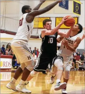  ?? PETE BANNAN — DIGITAL FIRST MEDIA ?? Episcopal Academy senior point guard Conner Delaney (10) scored in double figures in 24 of 26 games and made a team-leading 47 3-pointers for the Inter-Ac League co-champions.