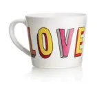  ??  ?? A love mug