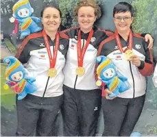 ?? FOTO: PRIVAT ?? Lisa Müller (rechts) vom SV Berg ist mit ihren Teamkolleg­innen Eva Rösken (Mitte) und Jolyn Beer Weltmeiste­rin geworden.