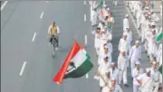  ?? SAUMYA KHANDELWAL/HT ARCHIVE ?? Seva Dal volunteers march in New Delhi on Jawaharlal Nehru's birth anniversar­y in 2015.