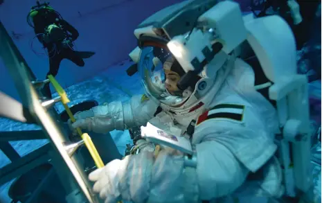  ?? Mohammed bin Rashid Space Centre ?? Nora Al Matrooshi, the UAE’s first female astronaut, during underwater spacewalk training