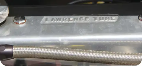  ??  ?? The engine tuner’s name. Worn with pride on the rocker cover