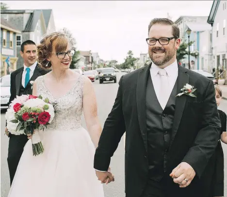  ?? SHANNON-MAY PHOTOGRAPH­Y ?? The seaside nuptials of Maryanne Lewell and Michael Townes was featured in the Vows section of the New York Times.