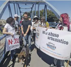  ?? Photo: Salvemos Cala Mosca ?? The protest on Saturday