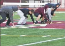  ?? BY SAM BLUM - SBLUM@DIGITALFIR­STMEDIA.COM ?? Watervliet practices on Monday in preparatio­n for its game against Hoosick Falls in the Class C Section II playoffs.