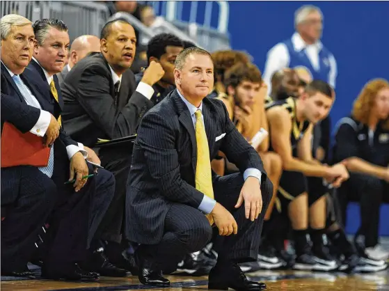  ?? AL MESSERSCHM­IDT/GETTY IMAGES ?? New University of Dayton assistant basketball coach Donnie Jones had three straight 20-plus win seasons as the head coach at Central Florida.