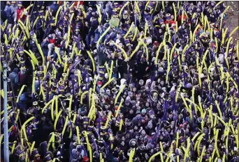  ?? FRANK FRANKLIN II — THE ASSOCIATED PRESS FILE ?? Midnight on the Times Square New Year’s Eve celebratio­n in New York a year ago. The coronaviru­s is looming over festivitie­s, forcing officials worldwide to tone them down.