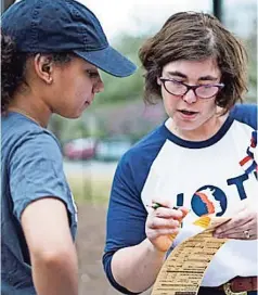  ??  ?? HOY Vence plazo para participar en la elección primaria del ‘supermarte­s’