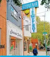  ??  ?? PHILADELPH­IA: A pedestrian walks past Souvenir Jewelry store in Philadelph­ia, Pennsylvan­ia. — AFP